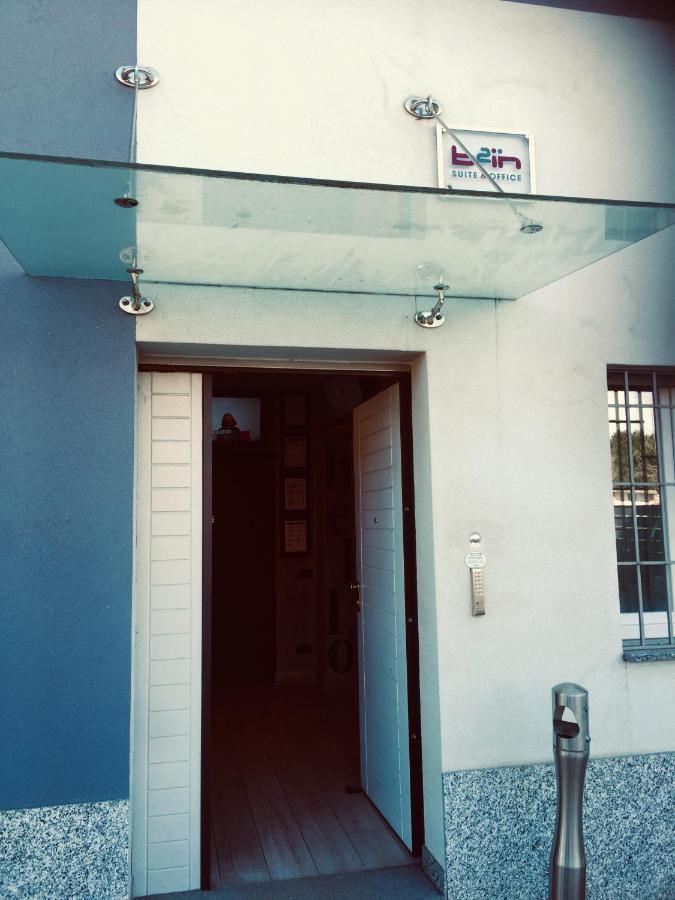 B2In Suite & Office 카프리아테 산 제르바시오 외부 사진