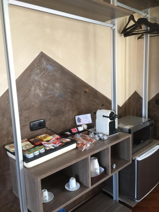 B2In Suite & Office 카프리아테 산 제르바시오 외부 사진
