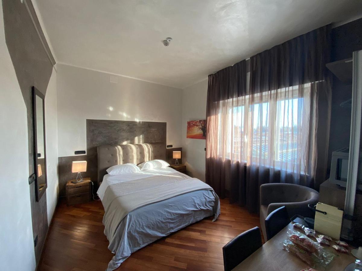 B2In Suite & Office 카프리아테 산 제르바시오 외부 사진