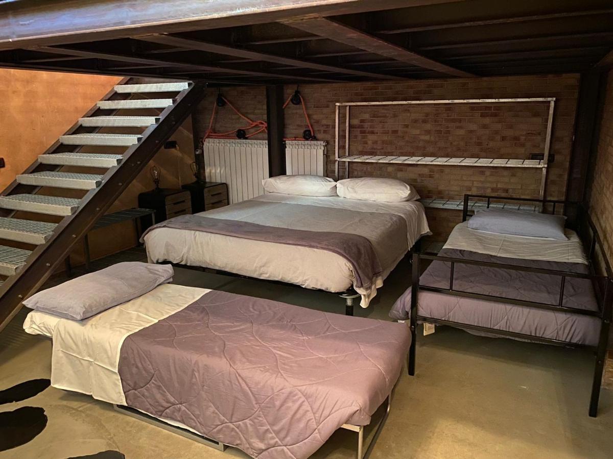 B2In Suite & Office 카프리아테 산 제르바시오 외부 사진