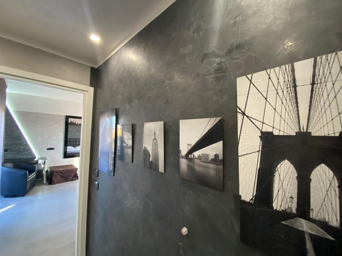 B2In Suite & Office 카프리아테 산 제르바시오 외부 사진